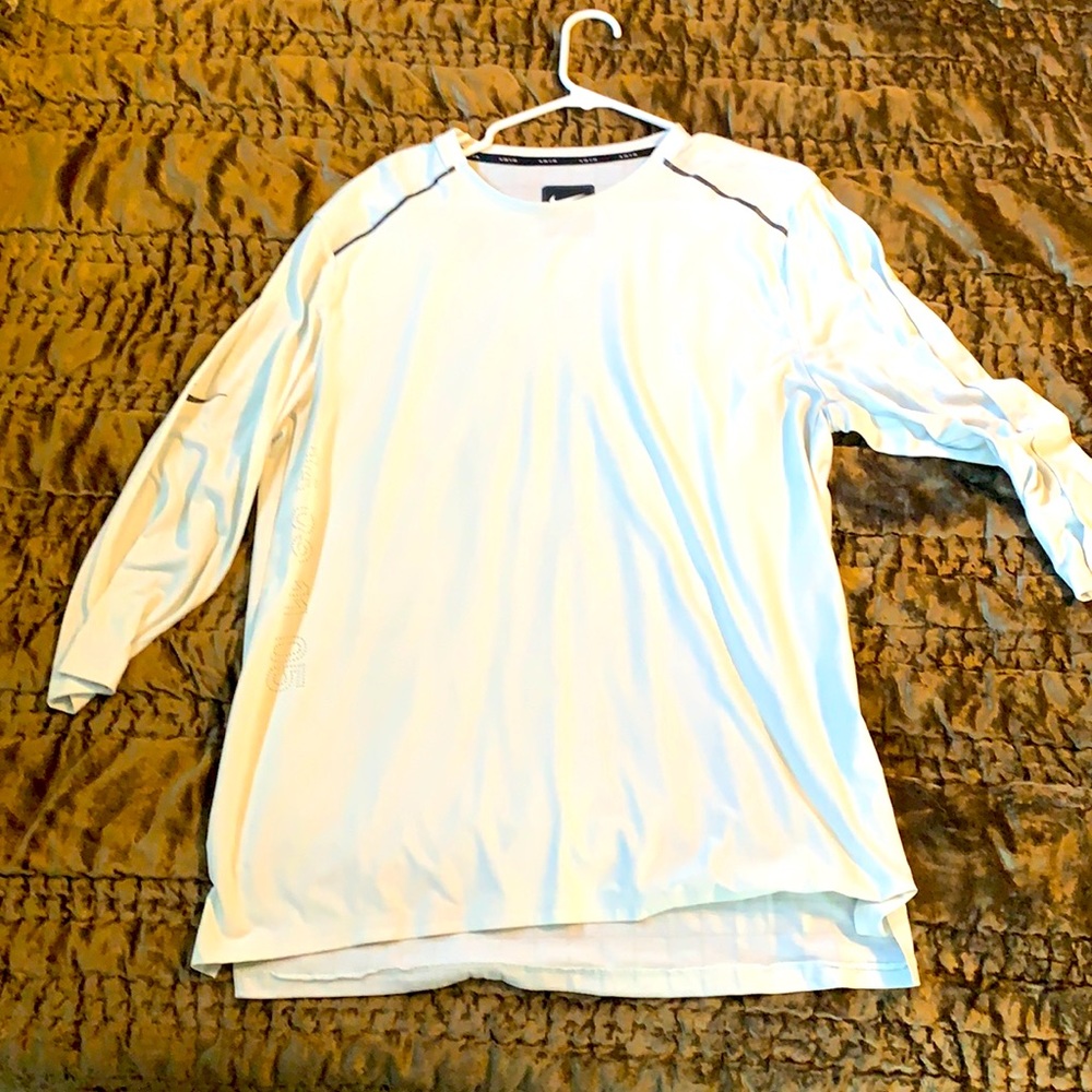 Nike tech pack 3/4 sleeve tee shirt, sz L